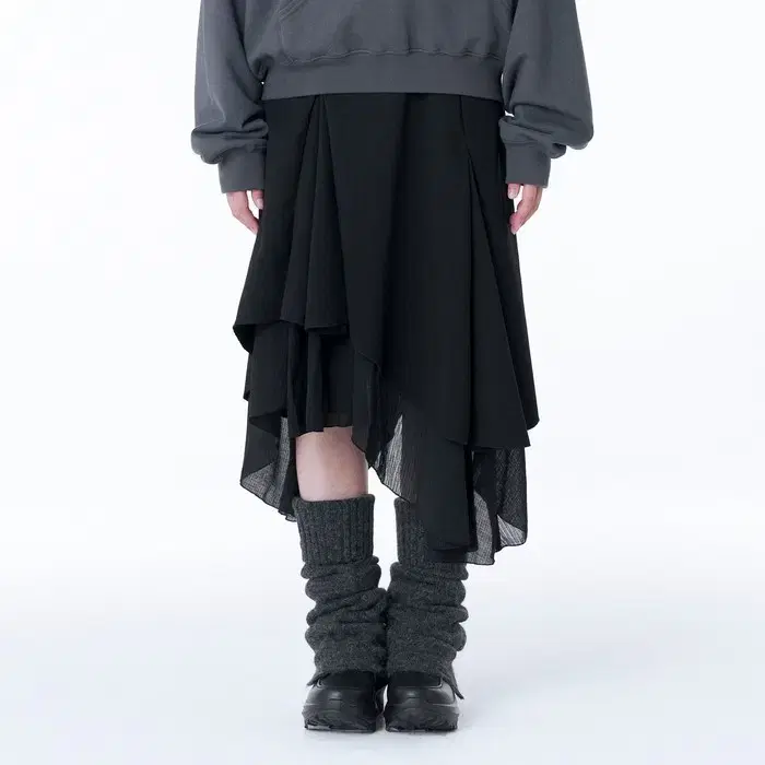 미세키서울 Unbalanced layered skirt BLACK